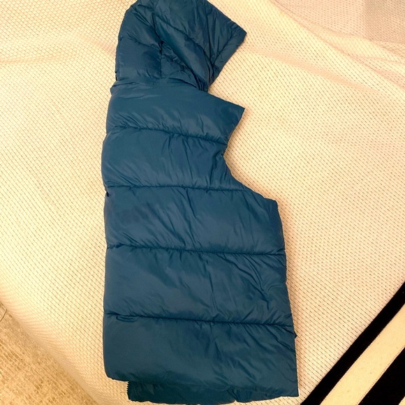 Teal down vest, Size 1x - Picture 4 of 4